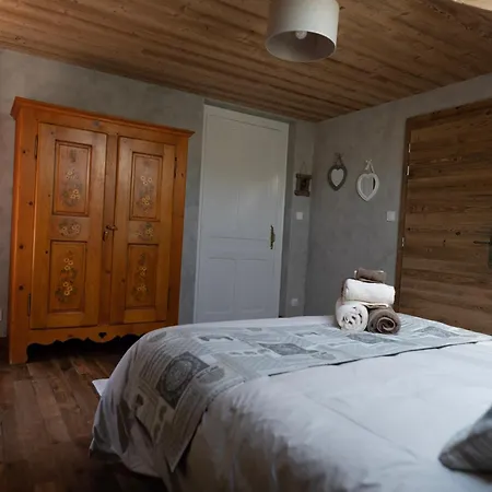 Bed & Breakfast Les Roches Fleuries 3*