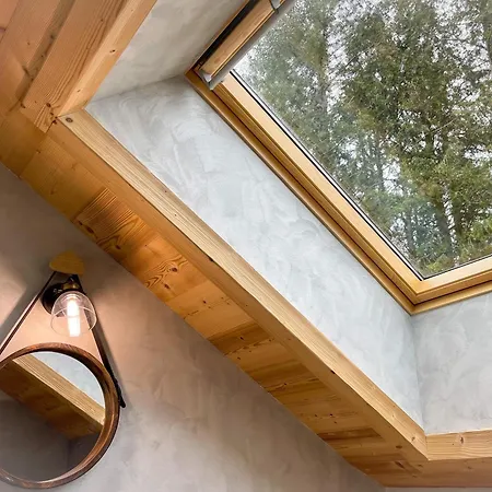 Les Roches Fleuries Bed & Breakfast