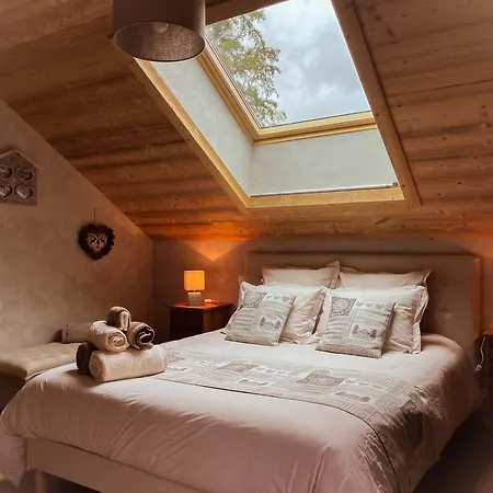 Les Roches Fleuries Bed & Breakfast 3*