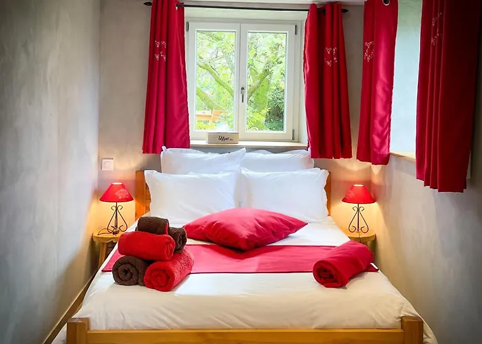 Les Roches Fleuries Bed & Breakfast