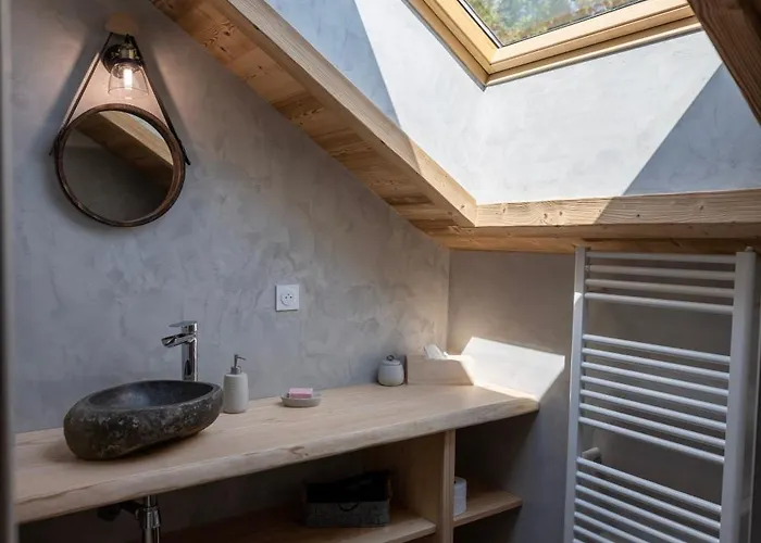 Les Roches Fleuries Bed & Breakfast *