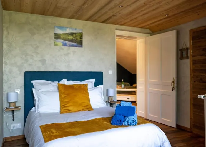 Les Roches Fleuries Bed & Breakfast *