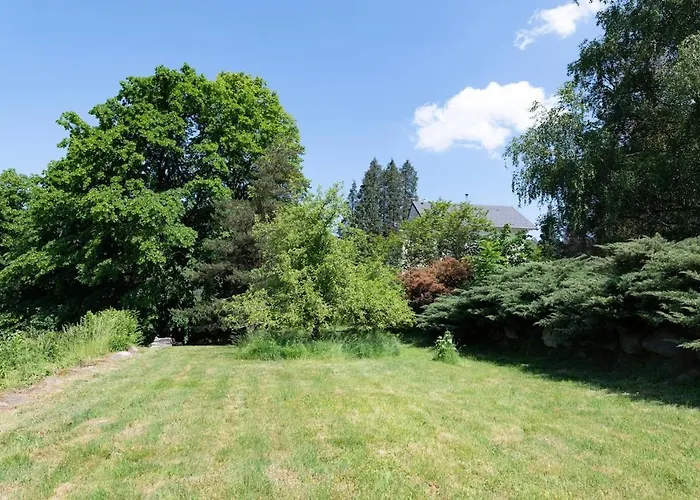 Les Roches Fleuries Bed & Breakfast