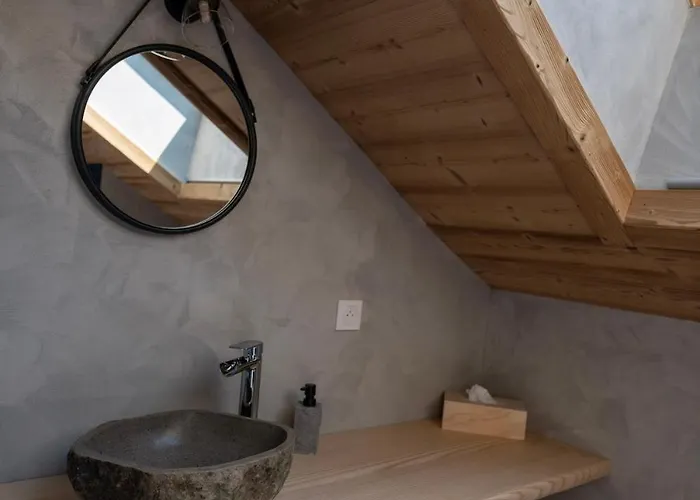 Bed & Breakfast Les Roches Fleuries *