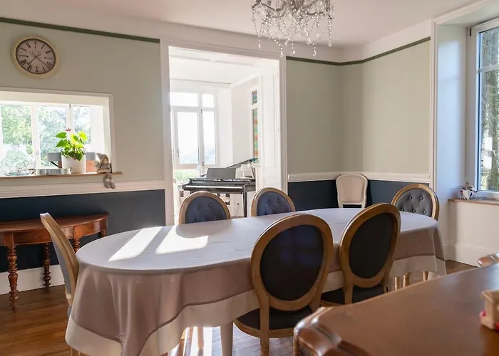 Les Roches Fleuries Bed & Breakfast *