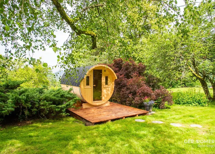 Les Roches Fleuries Bed & Breakfast